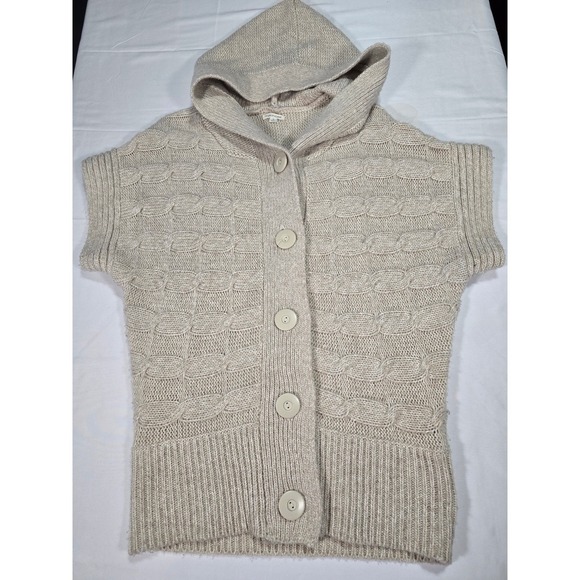 Maurices Sweaters - Vintage Y2K Maurices Womens Medium Beige Cable Knit Hooded Short Sleeve Cardigan